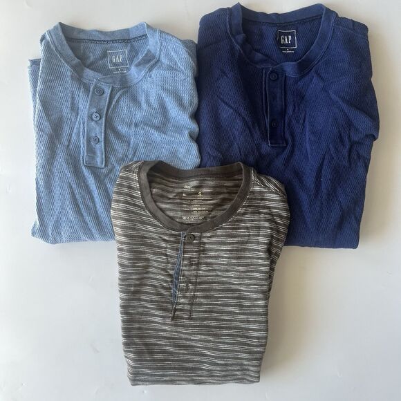 GAP Henleys Long Sleeve 3-button Men’s Size Small LOT OF 3 - Picture 1 of 11